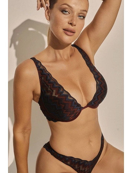 Push-up model 227507 Kinga Push-up model 227507 Kinga