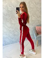 Velurová souprava s nápisem Queen red Velurová souprava s nápisem Queen red