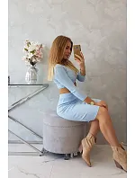 Souprava halenky a sukně v modré barvě Souprava halenky a sukně v modré barvě