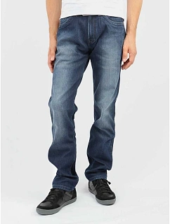 Wrangler® Greensboro Modern Regular W15QEE77T
