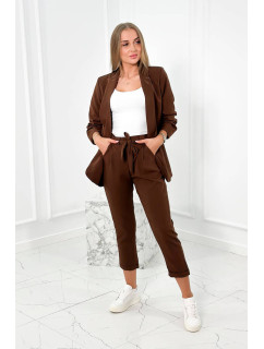 Elegantní sako s kalhotami zavázanými vpředu hnědý