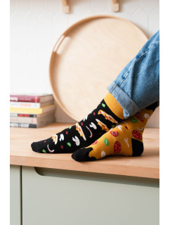 Ponožky na pizzu 079-A055 černé - Více
