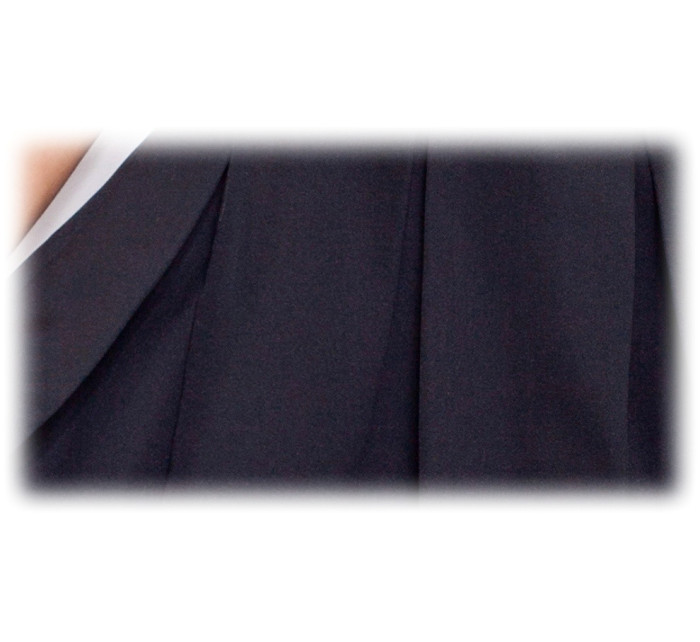 Dámské společenské šaty FOLD se sklady a páskem středně dlouhé černé - Černá - Numoco