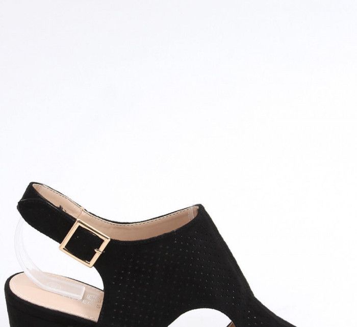 Sandály na podpatku  model 166907 Inello