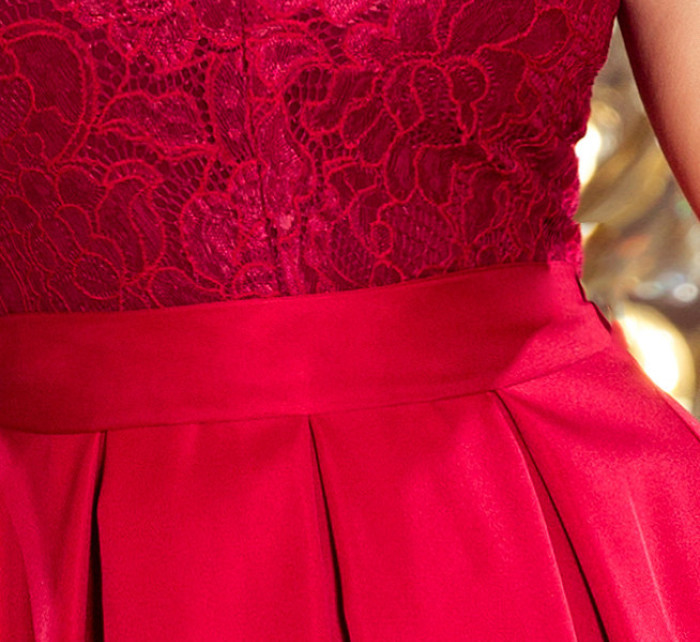 Dámská šaty v bordó barvě s dekoltem a krajkou model 7495401