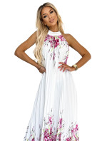 ESTER - Bílé dámské plisované saténové maxi šaty se vzorem růžových květů 456-2