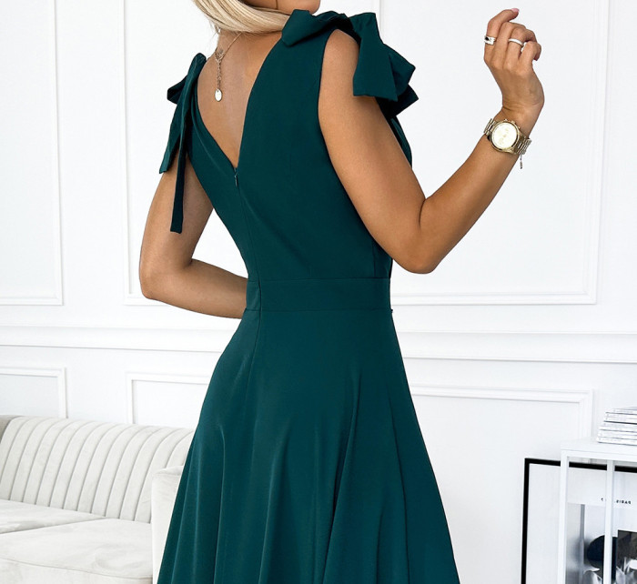 ELENA - Dlouhé dámské šaty v lahvově zelené barvě s výstřihem a zavazováním na ramenou 405-4