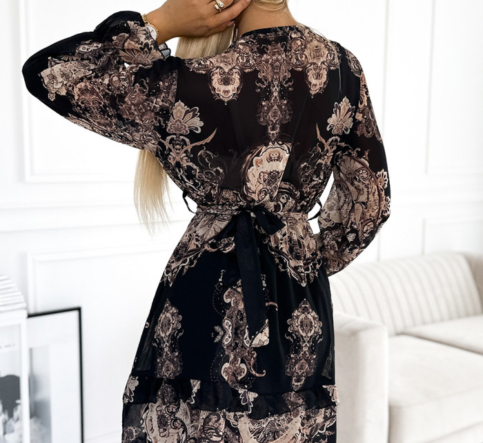 ROSETTA - Velmi žensky působící černé dámské šaty s přeloženým obálkovým výstřihem, opaskem a s béžovým vzorem 422-3