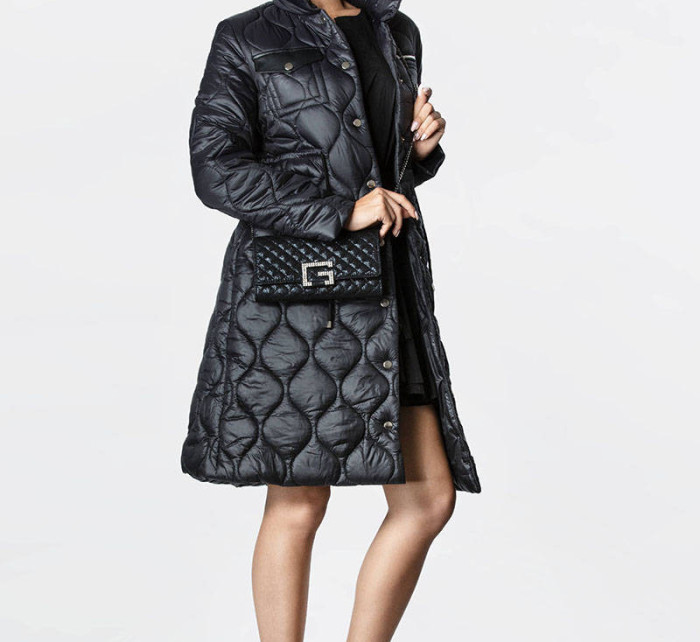 Černá dámská prošívaná bunda se stojáčkem (AG8-001)