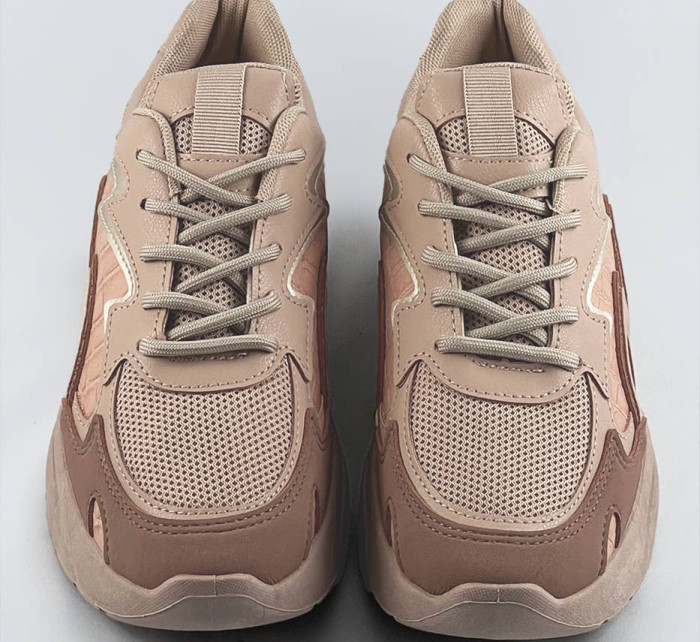 Hnědé dámské sportovní boty na platformě (C1090)