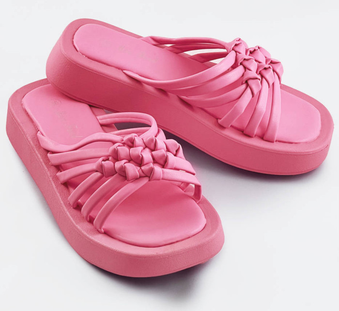 Růžové dámské pantofle s plochou podrážkou (CM-59)