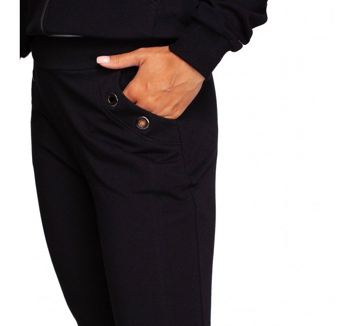 B243 Kalhoty s rovnými nohavicemi, nohavice s oky - černé