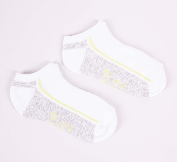 Yoclub Chlapecké kotníkové bavlněné ponožky Vzory Barvy 3-pack SKS-0028C-AA30-001 Vícebarevné