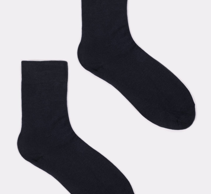 Yoclub Pánské hladké černé ponožky 6-pack SKA-0055F-3400 Black